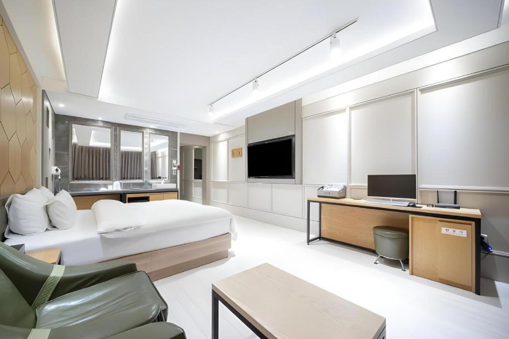 Pohang Hotel View Экстерьер фото