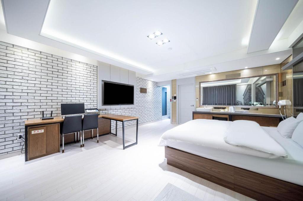 Pohang Hotel View Экстерьер фото
