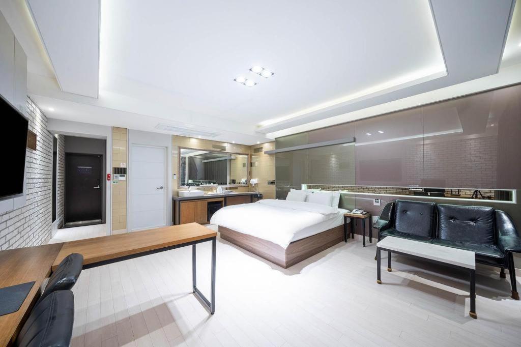Pohang Hotel View Экстерьер фото